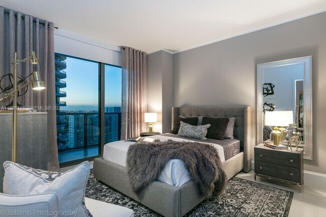 Building Photo - 1300 S Miami Ave