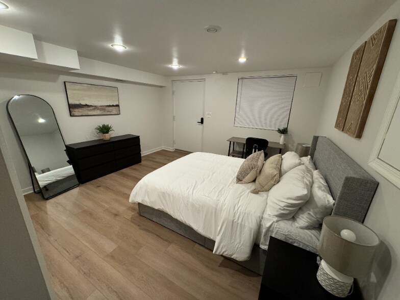 Primary Photo - 28 S Ingram St