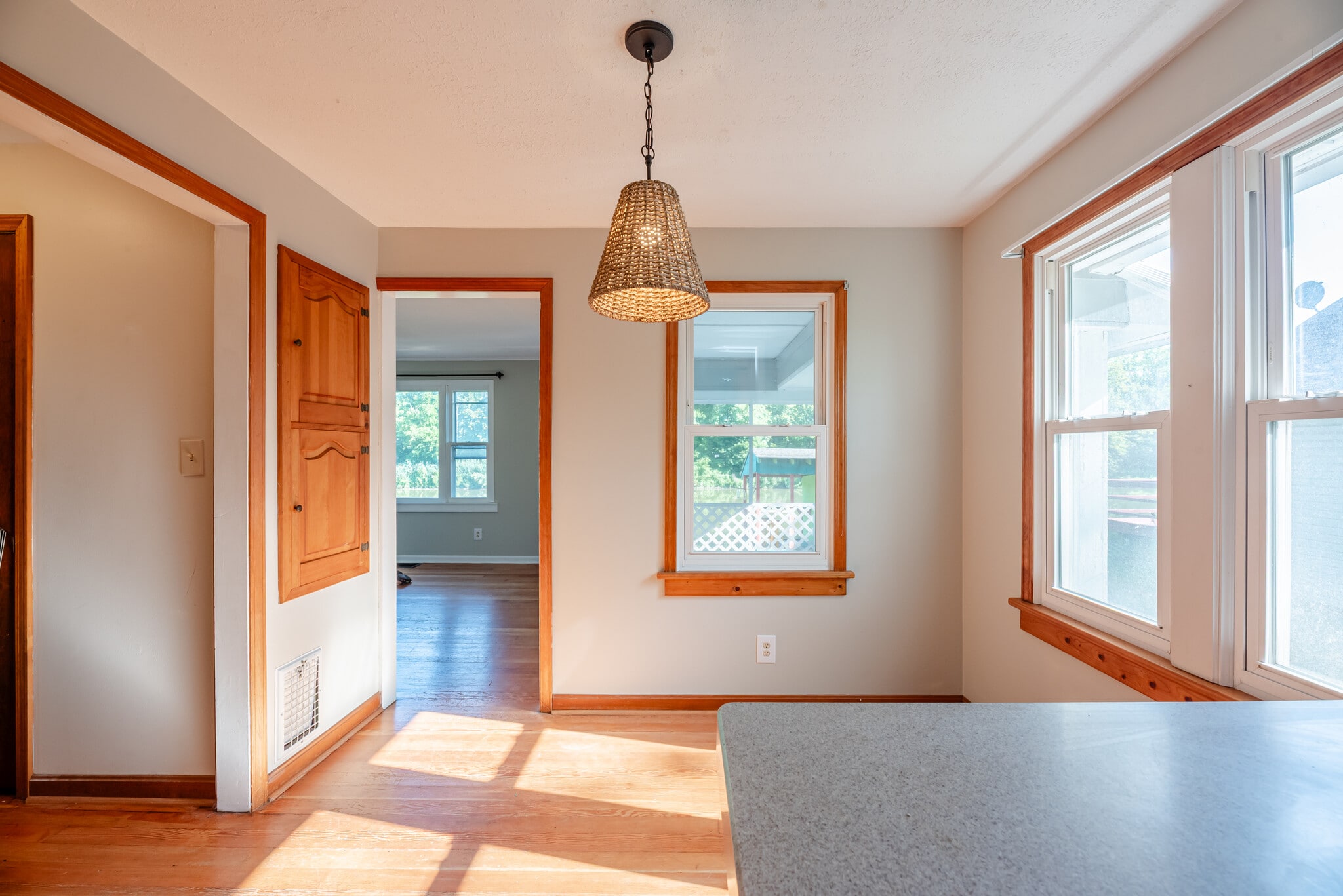 Building Photo - 202 River Meadow Dr