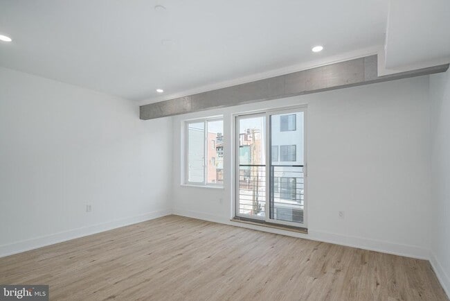 Building Photo - 2605 E Boston St