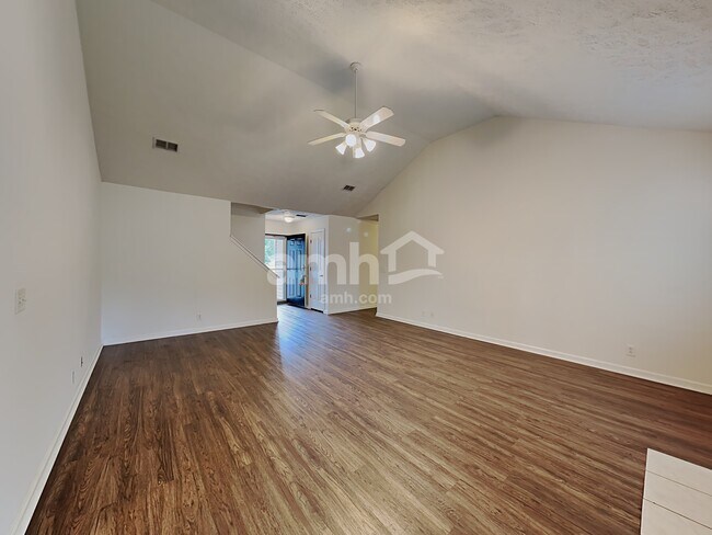 Building Photo - 1238 Dalmally Dr