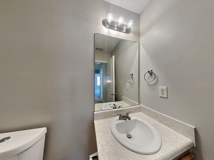 Building Photo - 2340 Brookgate Way