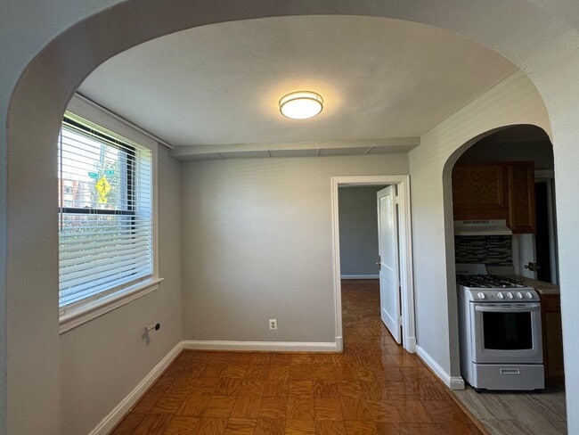 Interior Photo - The Perry