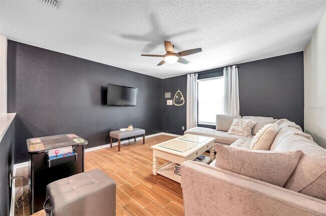 Building Photo - 3737 Copperspring Blvd