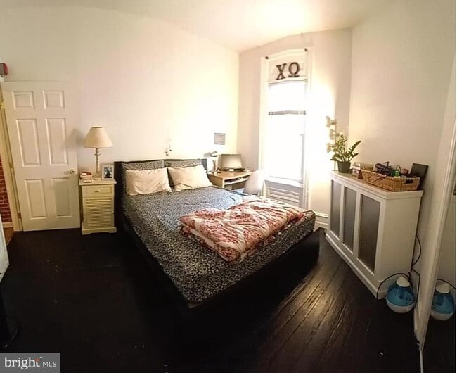 Building Photo - 3711 Lancaster Ave