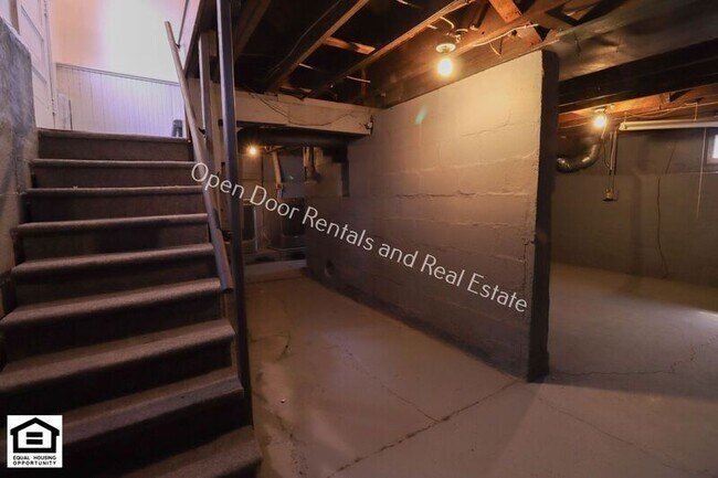 Building Photo - 1109 Park Ave