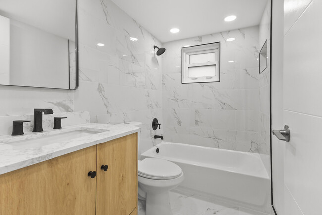 Building Photo - 769 Normandy Trail