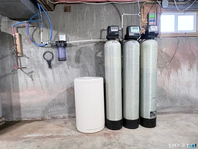 Building Photo - 80 Balaban Rd