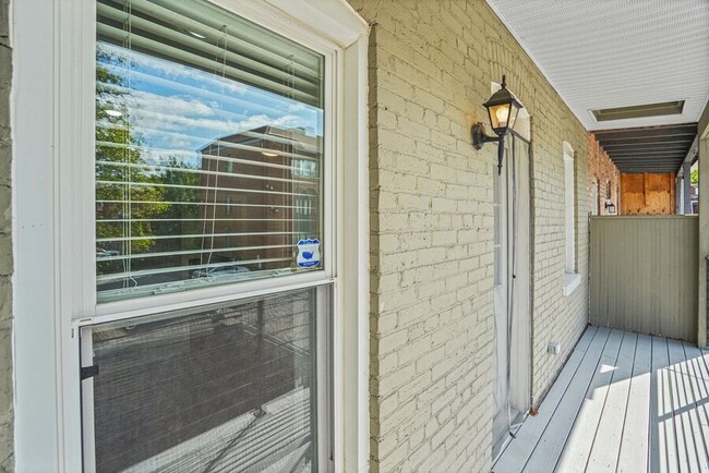 Building Photo - 1846 2nd St NW