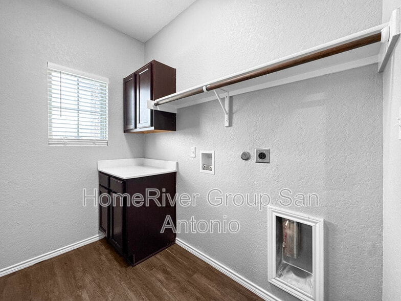 Building Photo - 13541 Lily Ln