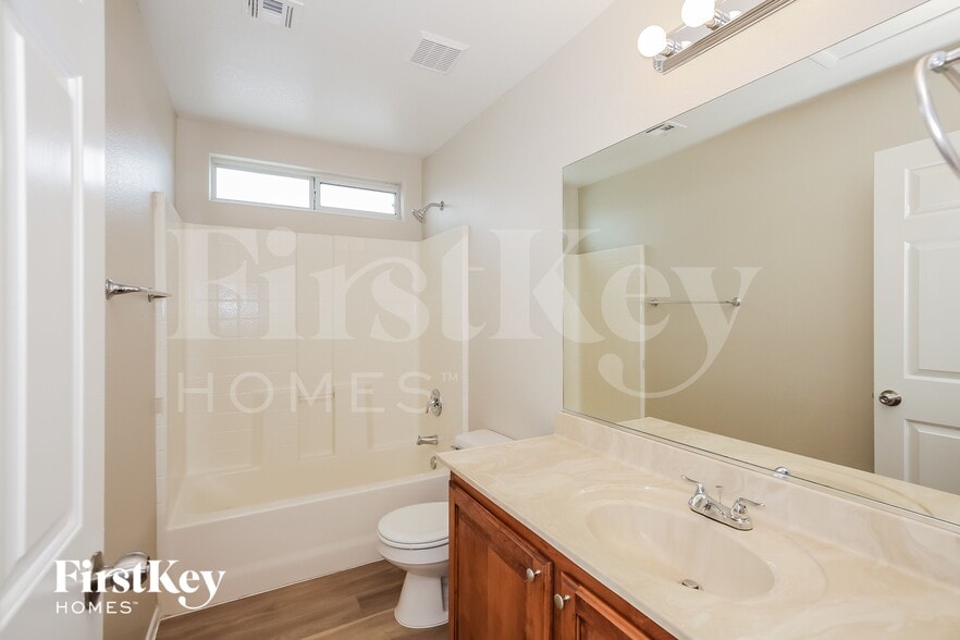 Building Photo - 6124 Puesta Del Sol St