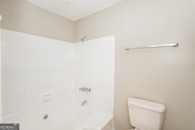 Building Photo - 3278 Pilgrims Ct