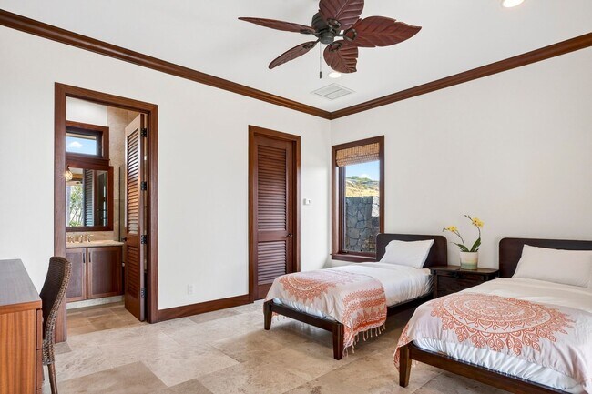 Building Photo - Private Resort-Style Home | Pool, BBQ & Epic Sunsets