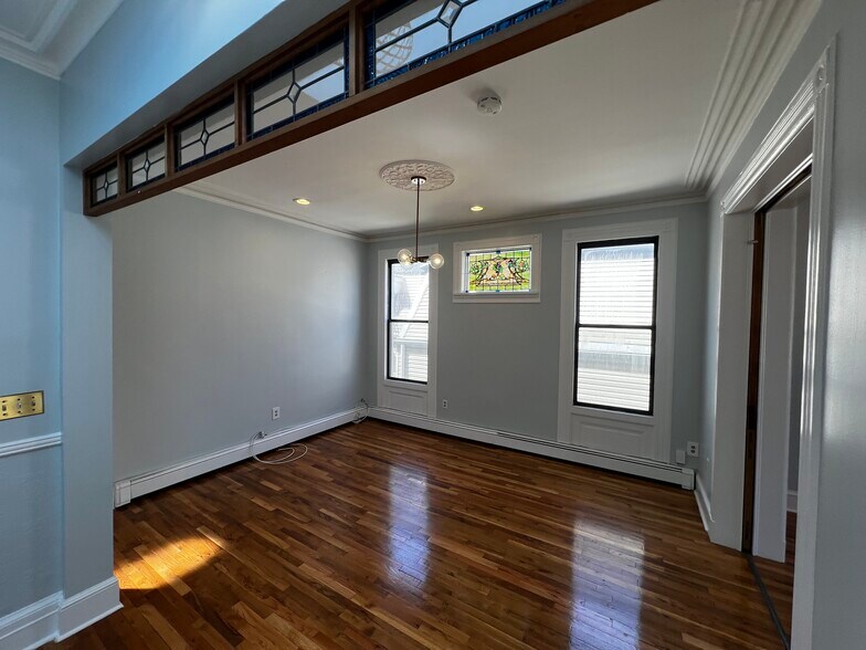 Building Photo - 21 Sherman Pl