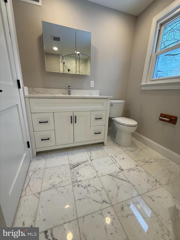 Building Photo - 41 Dorset Dr