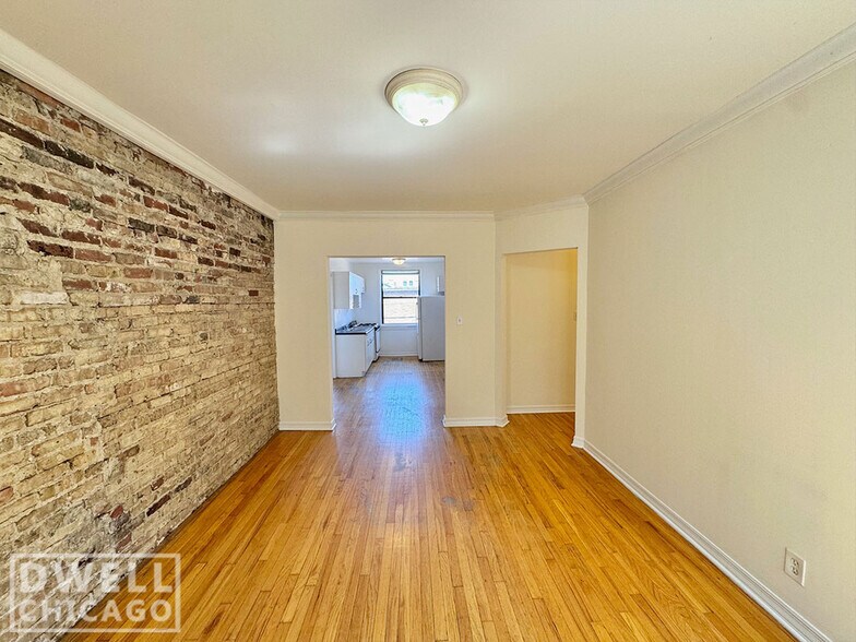 Building Photo - 2331 N Spaulding Ave