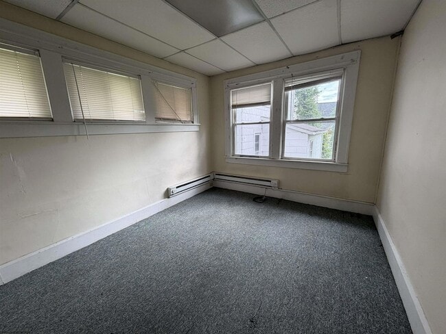 Building Photo - 662 Spruce St