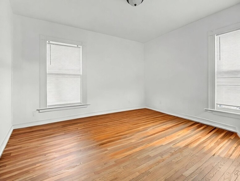 Building Photo - 373 Wood Ave