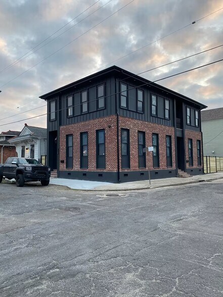 House exterior - 740 Desire St