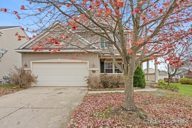 Building Photo - 5686 E Falling Leaf Dr SE