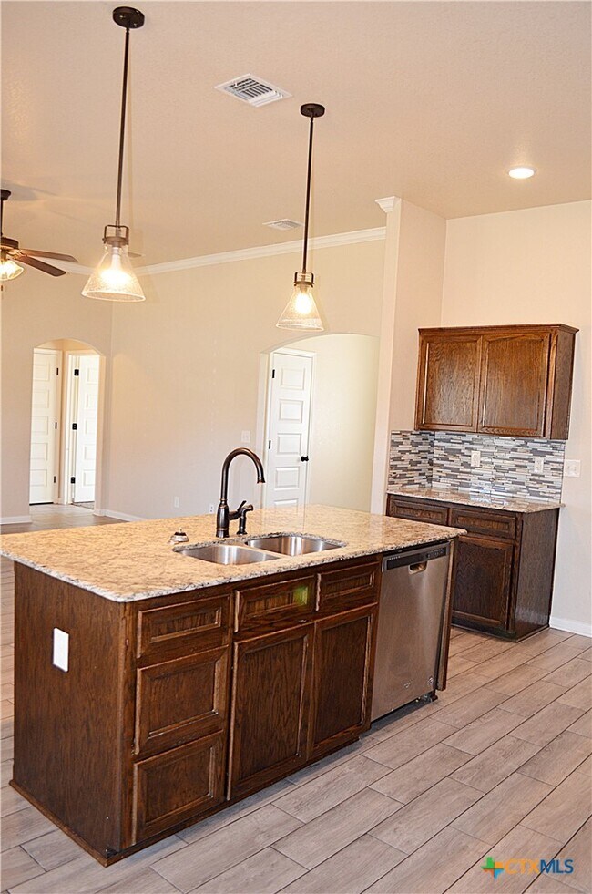 Building Photo - 6111 Cactus Flower Ln