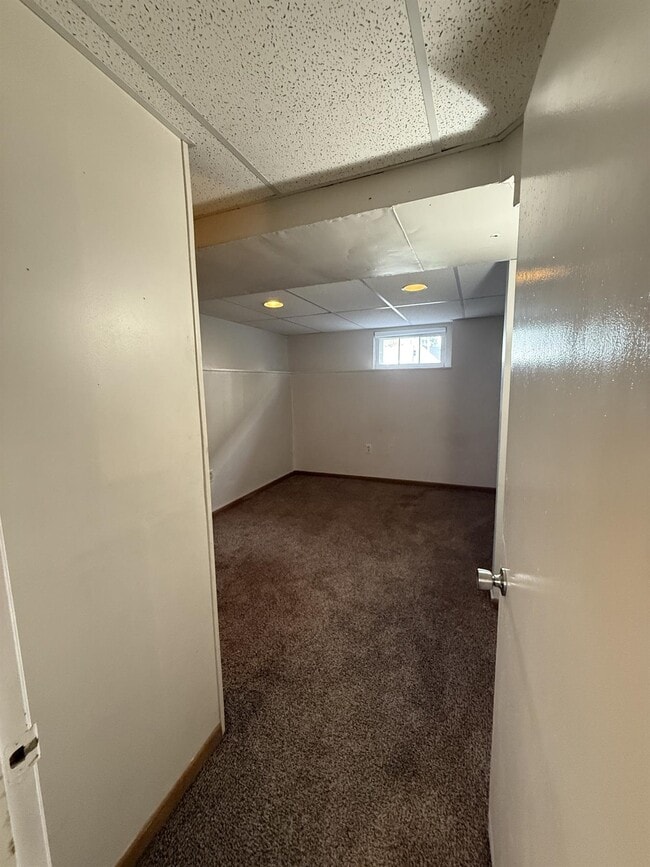 Building Photo - 2417 E Ave NE