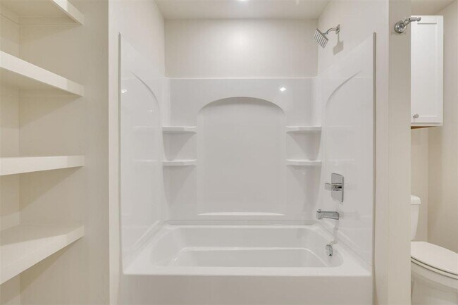 Building Photo - Luxury NEW 3 Bedroom 2.5 Bathroom Townhome...