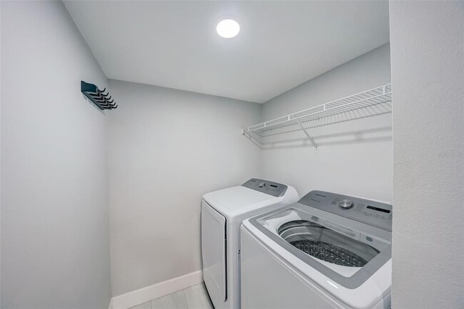 Building Photo - 4141 Bayshore Blvd