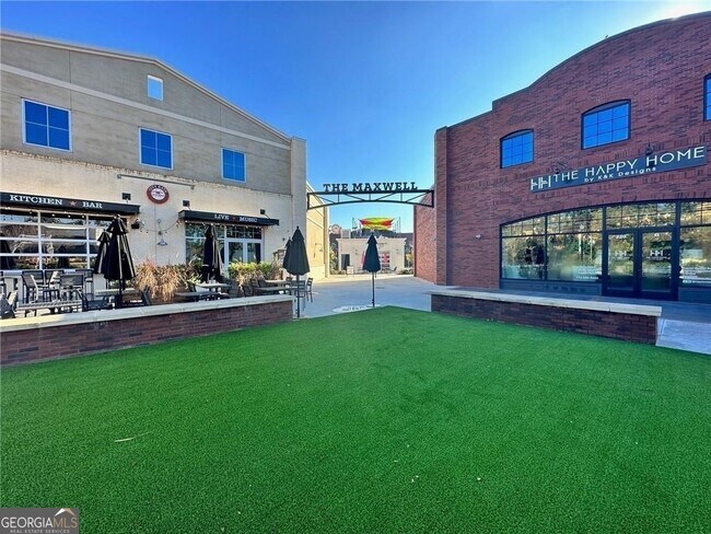 Building Photo - 469 Burton Dr