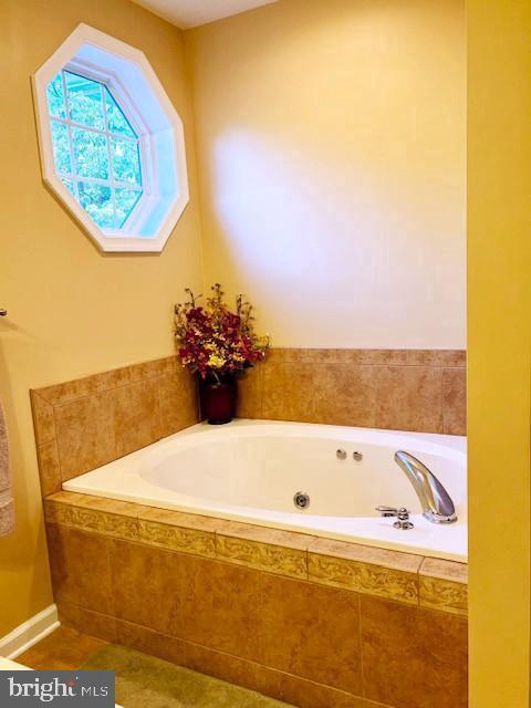 Building Photo - 364 Jefferson Dr