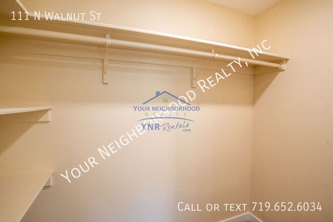 Building Photo - 111 N Walnut St