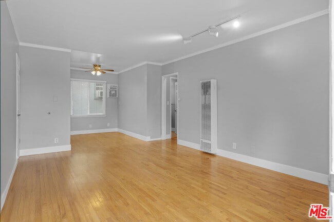 Building Photo - 16144 Sunset Blvd