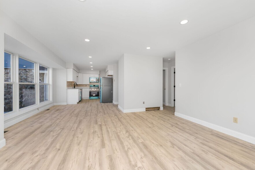 Building Photo - 7725 Timbercreek Ct