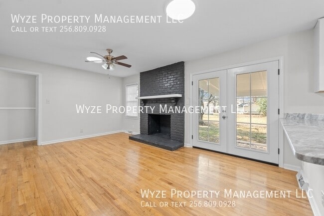 Building Photo - 2209 Rothmore Dr SW