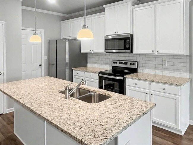 Building Photo - 5124 Fox Den Rd