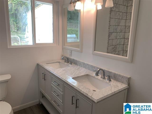 Building Photo - 1932 Post Oak Rd