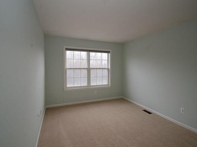 Building Photo - 2885 Barclay Way