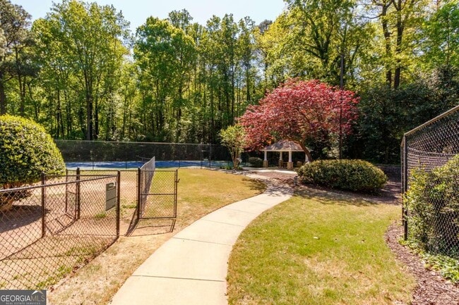 Building Photo - 3005 Seven Pines Ln