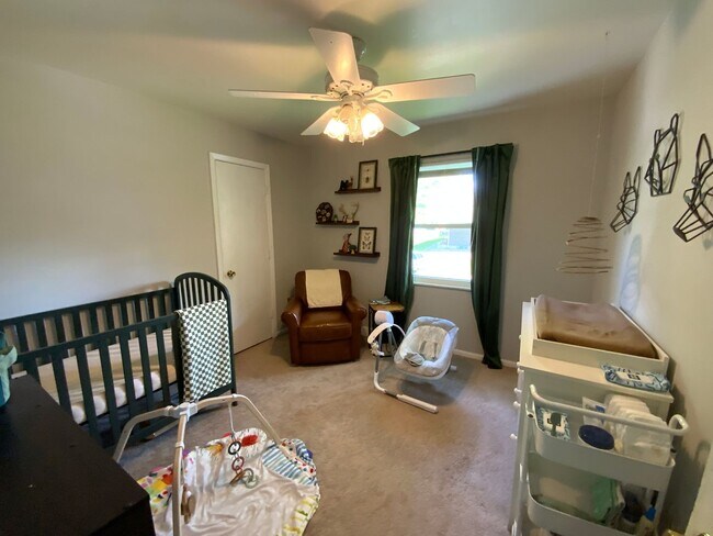 Building Photo - 4209 Defoe Dr