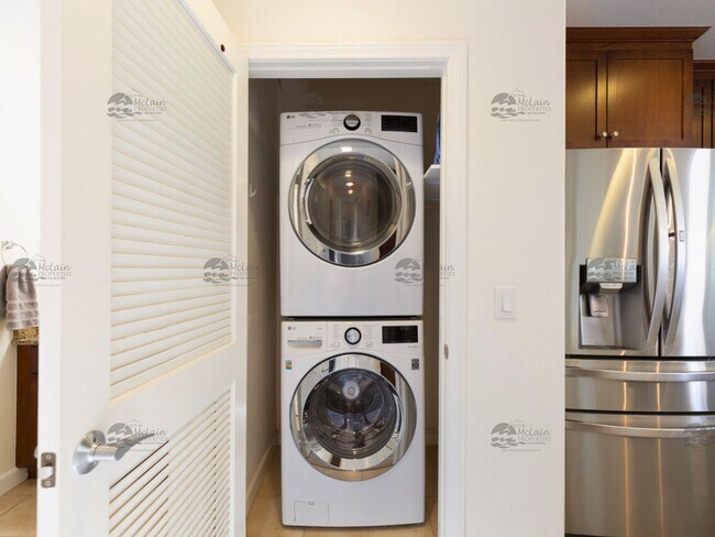 Building Photo - Coastal Luxury Living - 2BR/2BA Condo - Oc...