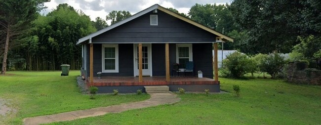 Building Photo - 116 Edwards St