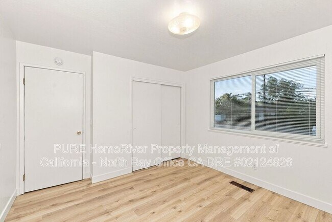 Building Photo - 5925 Montecito Blvd