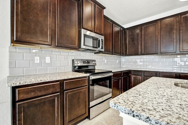 Building Photo - 6035 Snorkel Square