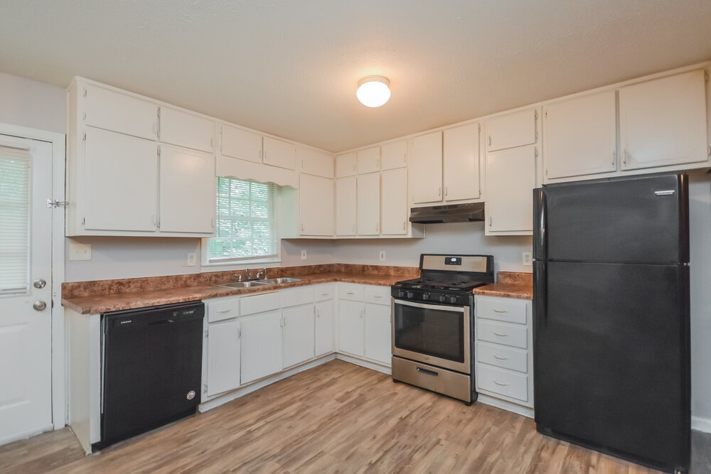 Building Photo - 1589 Cherry Hill Ln SW
