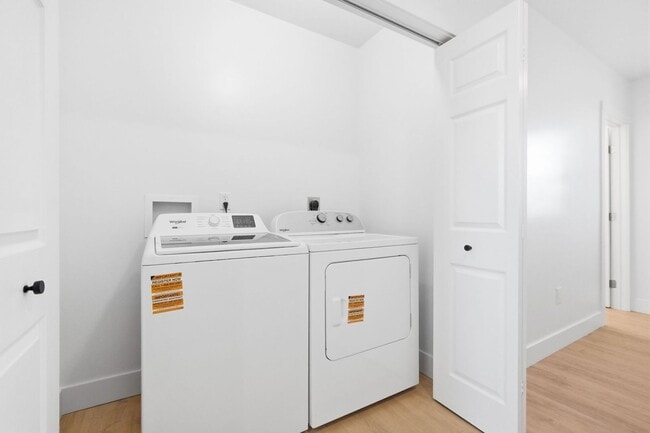 Building Photo - New Renovation - Sharpsburg