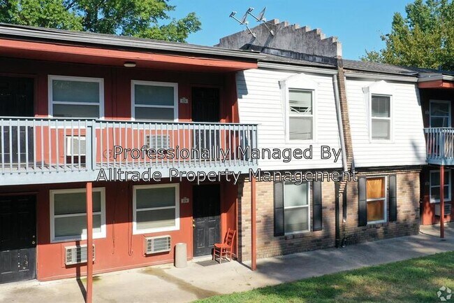 Primary Photo - 412 Poplar Level Ct