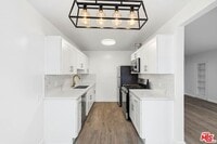 Building Photo - 612 Huntley Dr