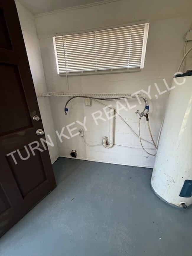 Building Photo - Home for rent in Forestdale **Accepts Section 8**