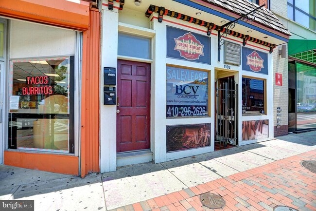 Building Photo - 1103 Light St