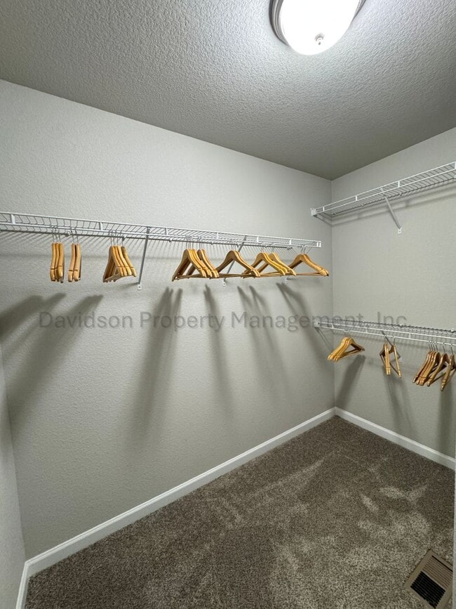 Building Photo - 6175 White Wolf Pt